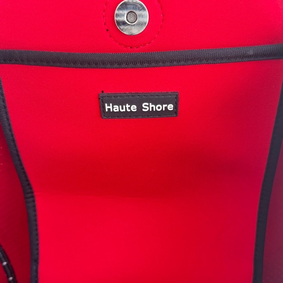 Haute Shore Greyson White Tote - Picture 7 of 10